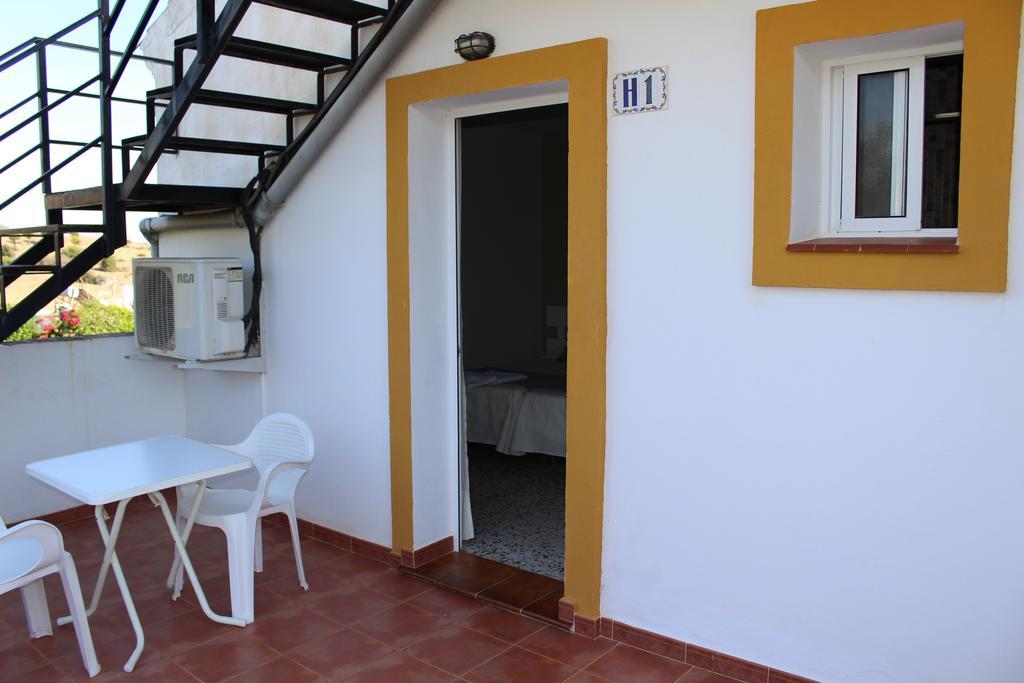 Apartamentos Bolonia Paraiso Екстериор снимка