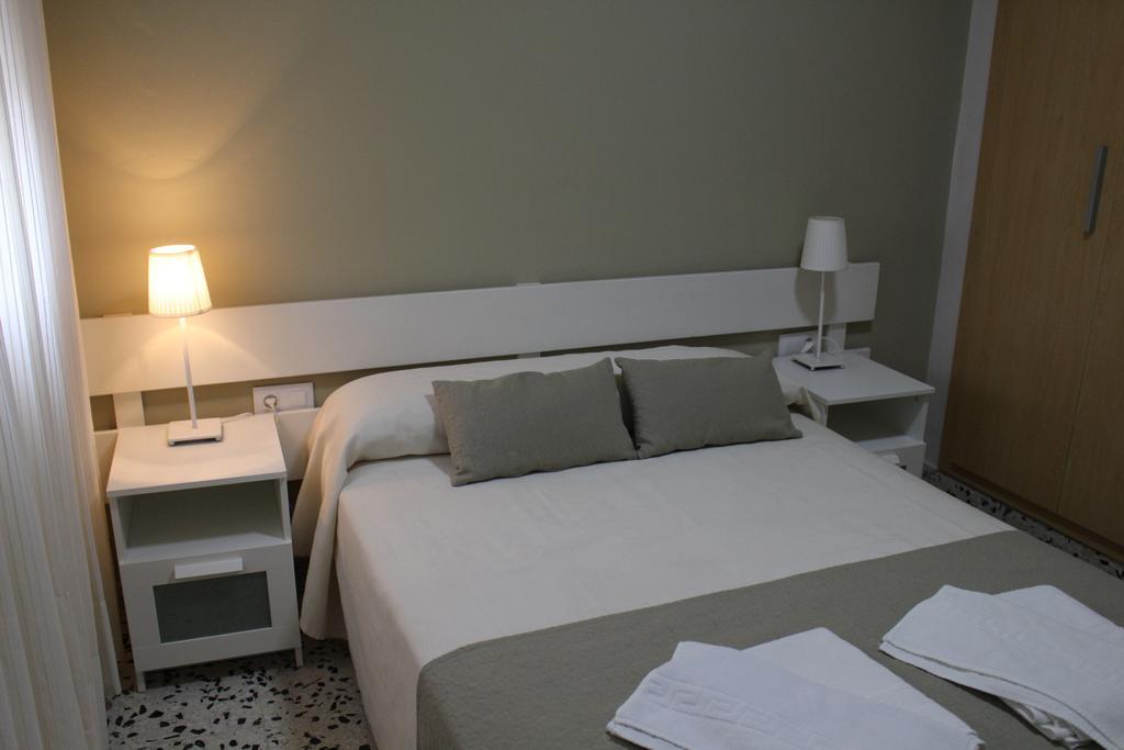 Apartamentos Bolonia Paraiso Екстериор снимка